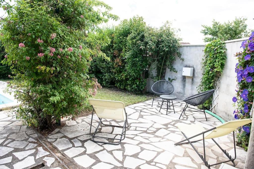 Petit Paradis . Pujaut Exterior foto