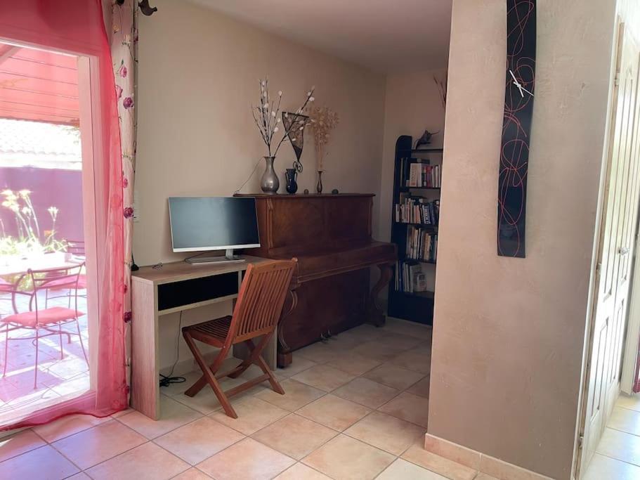 Petit Paradis . Pujaut Exterior foto