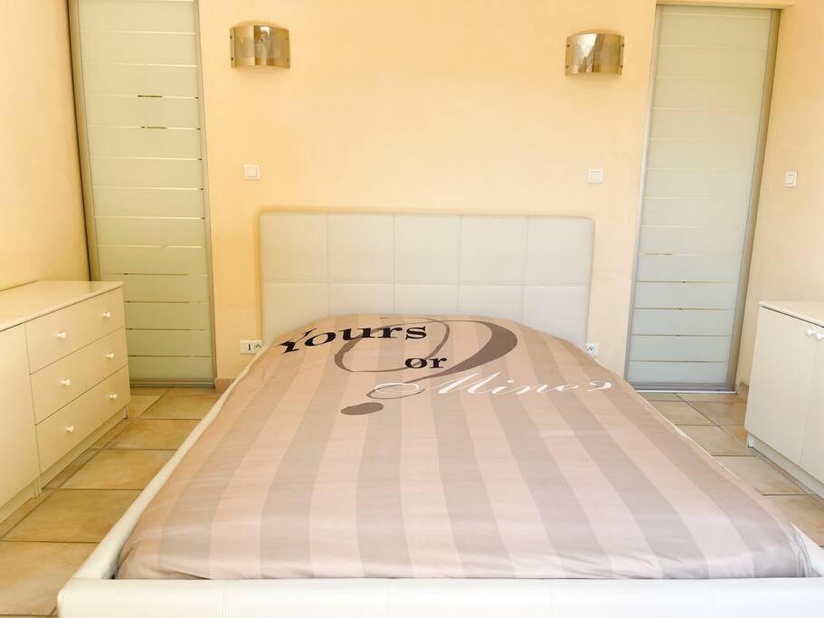 Petit Paradis . Pujaut Exterior foto